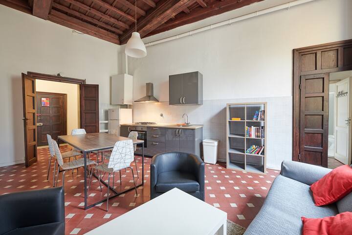 Huge and Cosy 2BR Apartment gallery image 2