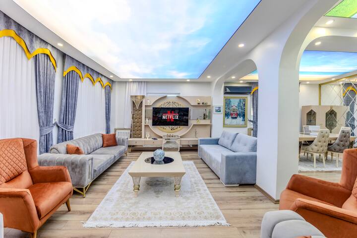 Modern 4 room/Family Suite on Main Street in Şişli