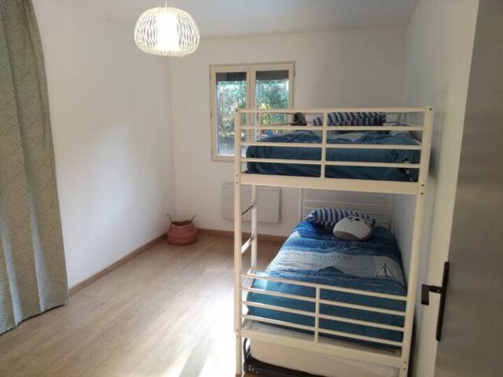 camera 3, letto 1 persona a castello + letto a cassetto 1 persona