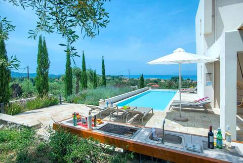 Villa Olivia - Best Holiday Homes - Corfu