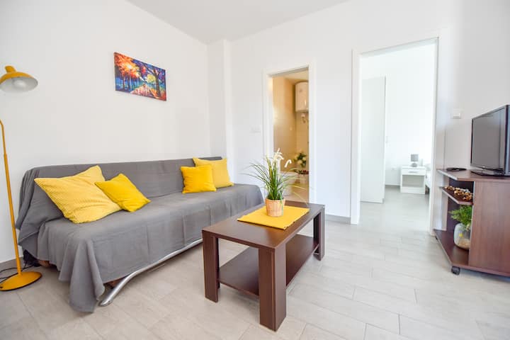 Apartamentos Yoko - sala de estar/área para dormir
