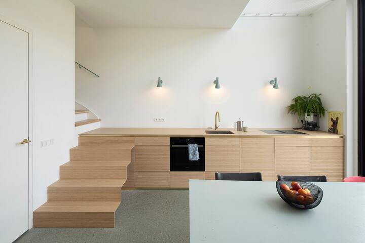 Ruime en frisse design woning Rotterdam centrum