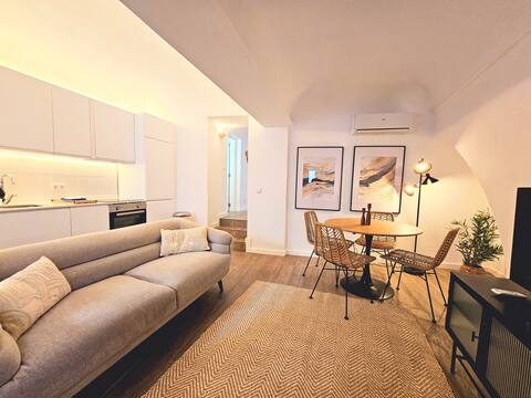 Evora-Loureiro Single Story House