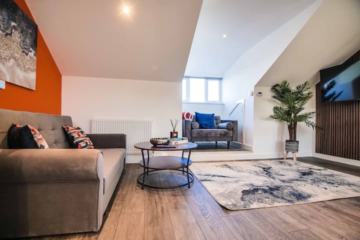 2 Bed Self-catering Apt Sleeps 6 (Apartment 4) - York
