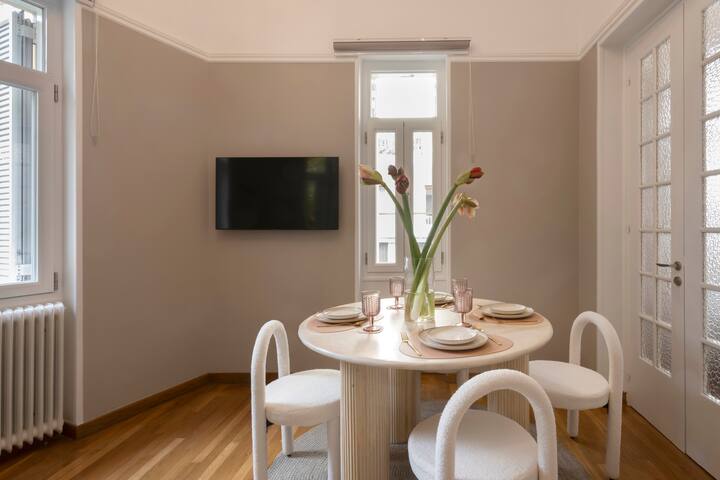 Acropolis Maisonette 3BR 6ppl 15min Metro&Museum gallery image 2