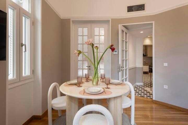 Acropolis Maisonette 3BR 6ppl 15min Metro&Museum gallery image 4