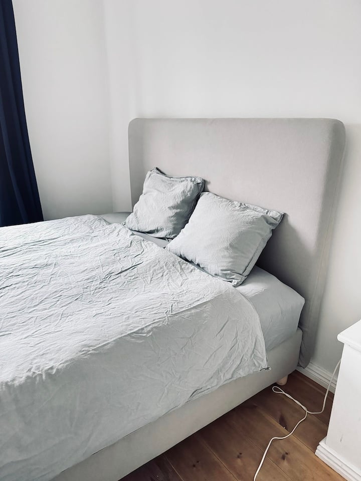 带140张床的卧室