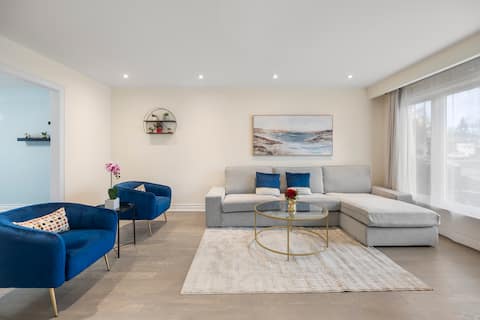 Top performing Airbnb: Luxurious Modern 7B3.5B Home + Magnificent Patio in Scarborough—Agincourt