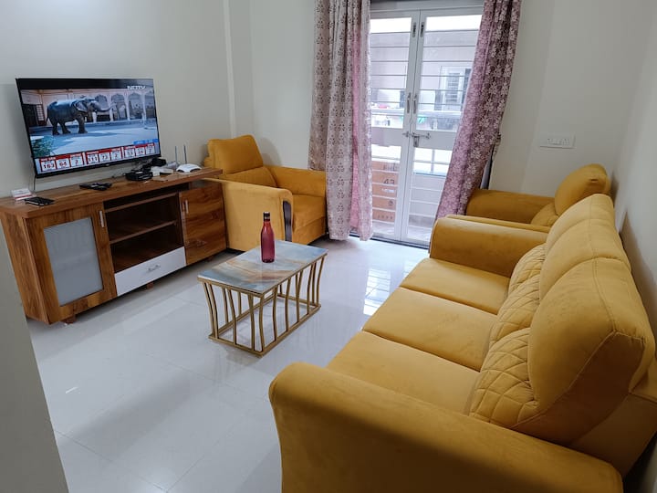 2bhk Ac Service Apartment 102 - Pune