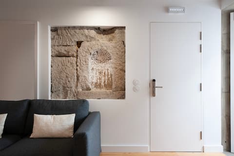 AngrA+ | One bedroom apartment with sea/city view