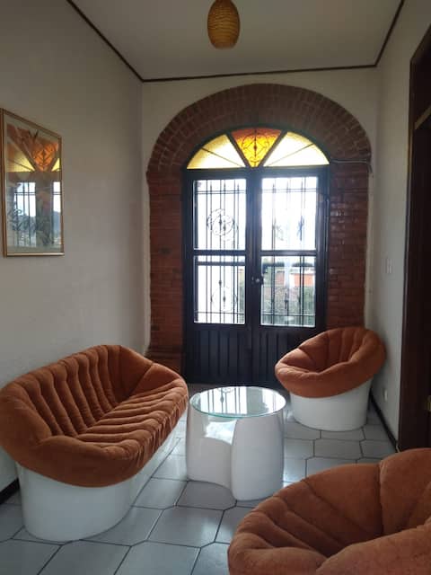 Top performing Airbnb: Colonial Apartment in Parral in Hidalgo Del Parral