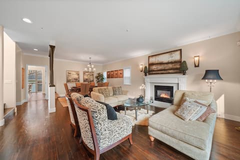Popular Airbnb listing: Elegant 6BR Home Westside | Quiet + EV in Arbutus Ridge