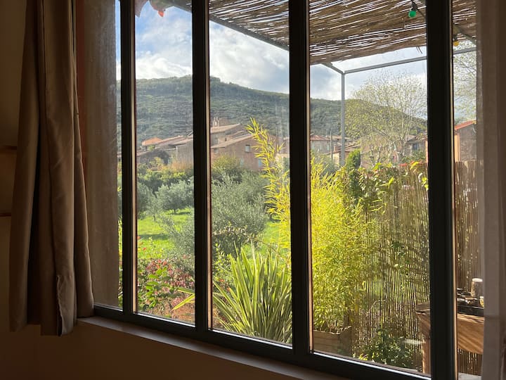 Baldachýn v obývačke