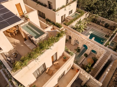 Exquisite private rooftop w/ Private Pool