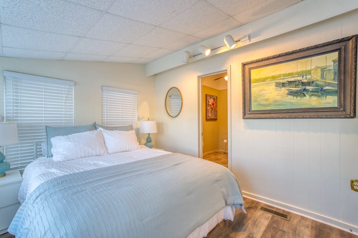 Queen bed with attached full bathroom