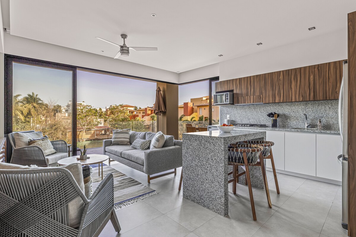 Top Airbnb: Lovely condo in Bucerias Golden Zone 2BD- 2BA in Bahía De Banderas