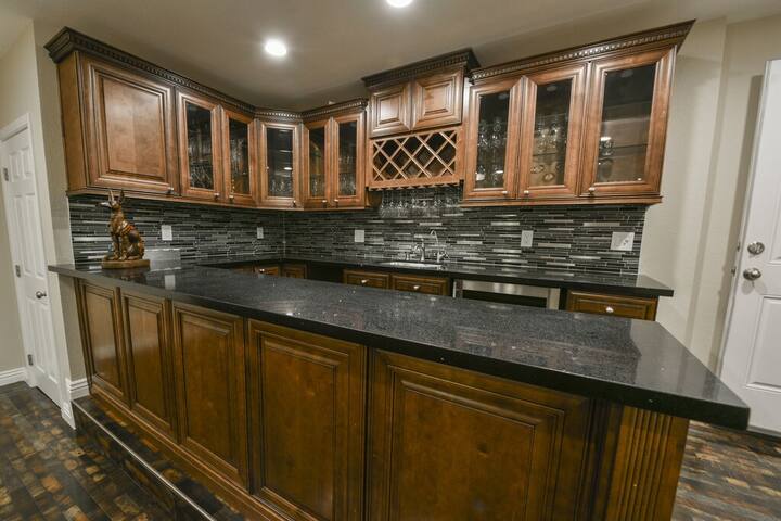 Awesome Game Room w/ Private Pool & Spa gallery image 2