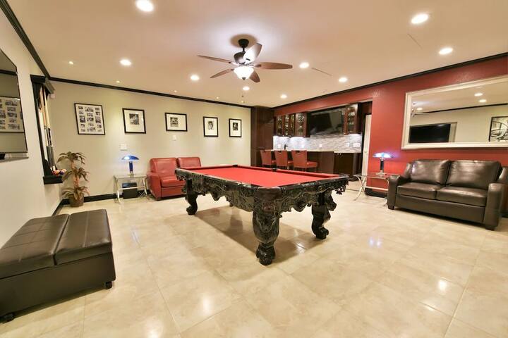 Incredible Home w/ Pool & Spa + Strip Views! gallery image 4