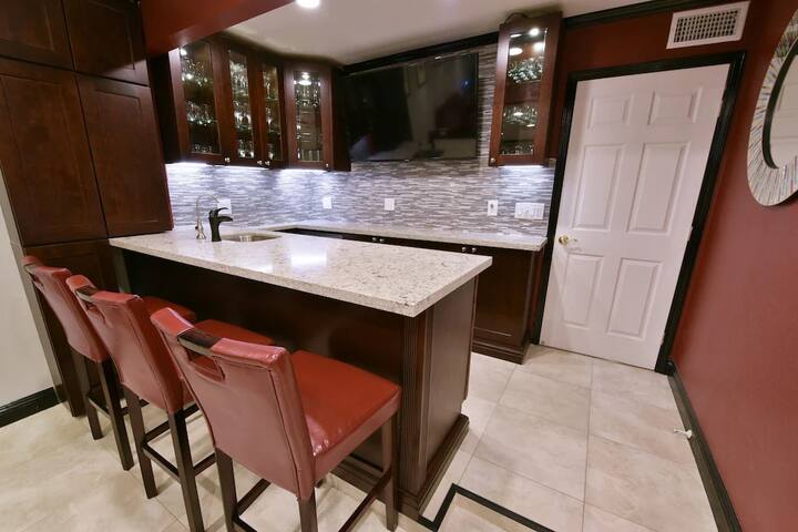 Incredible Home w/ Pool & Spa + Strip Views! gallery image 5