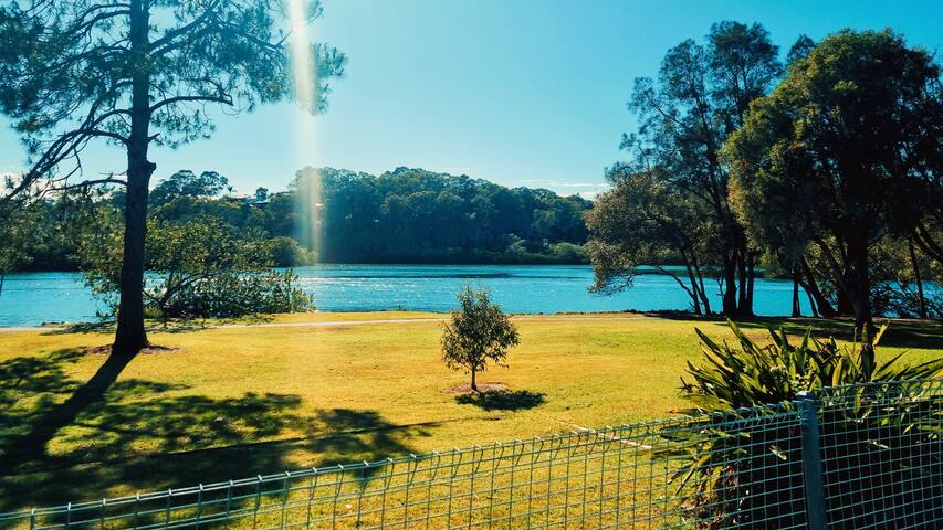 Waterfront Home on Island – Eagle Retreat gallery image 4