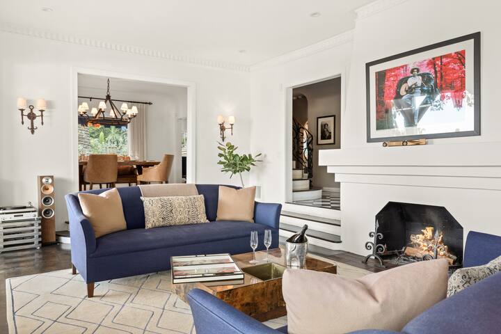 Luxury Hollywood Hills Retreat gallery image 2