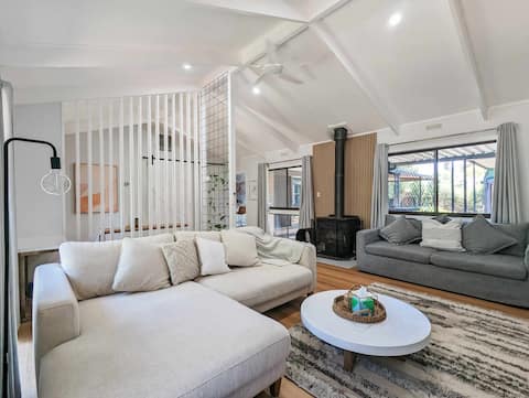 The Faraway House: large family home+walk to river