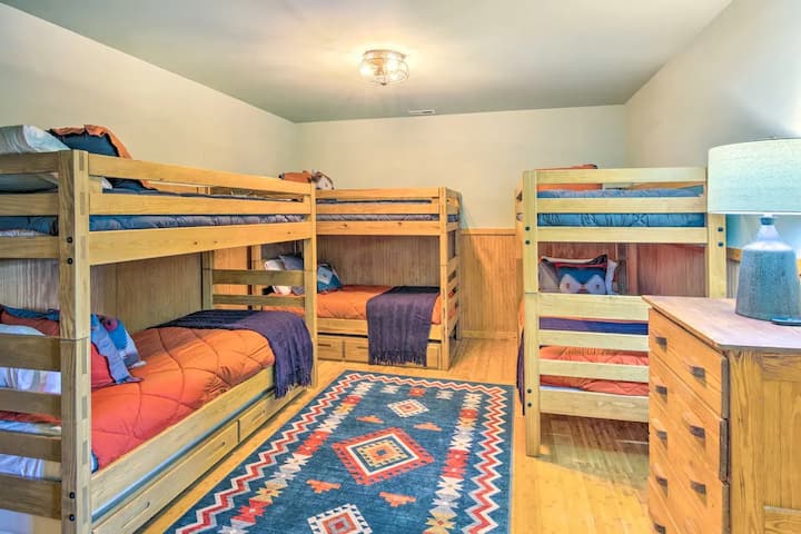 Litera con 3 juegos de literas y 1 cama nido.