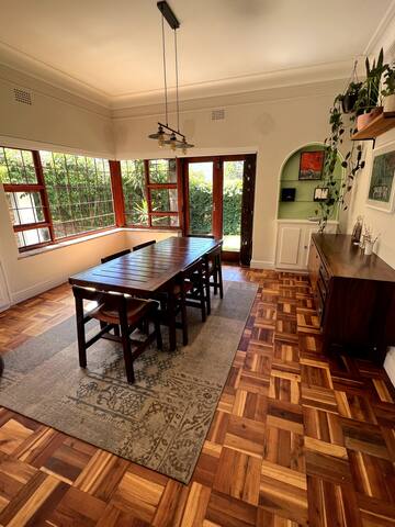 Family home in Oranjezicht gallery image 3