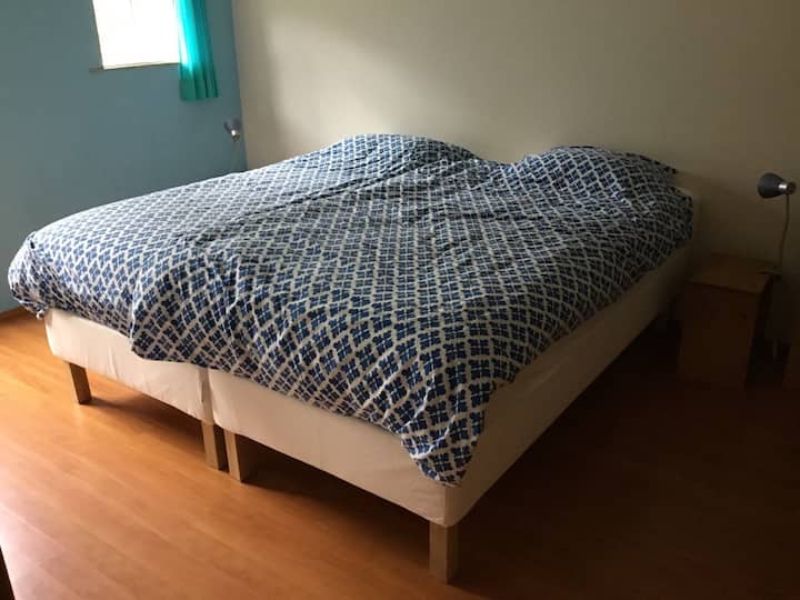 Desať lôžok Boxspring. 5 spální.