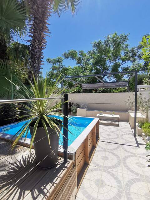 Pretty villa 10 km from the sea