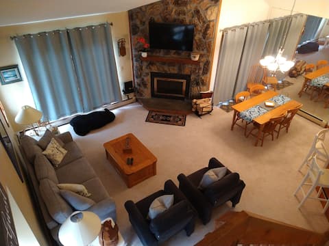 Popular Airbnb listing: Great Ski In / Ski Out Location! in Stratton Mountain