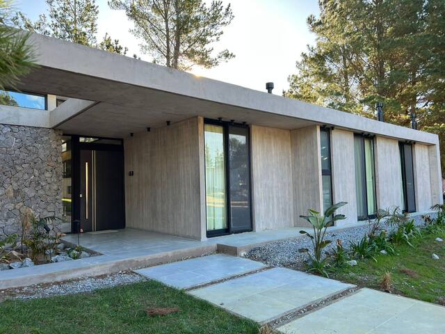 Bonjour Rental managed Airbnb listing 2