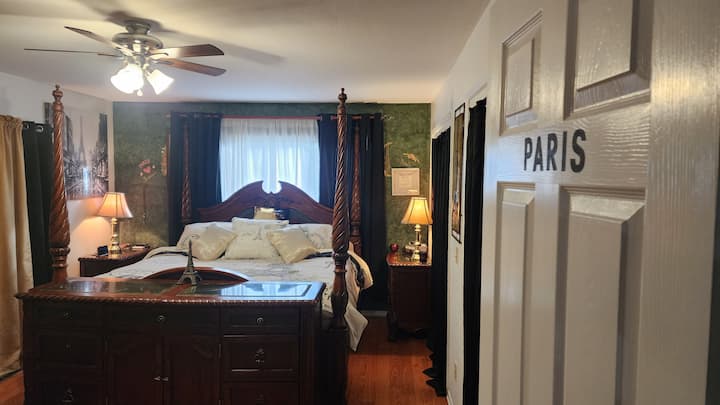 ห้องนอนใหญ่ (ธีมปารีส)