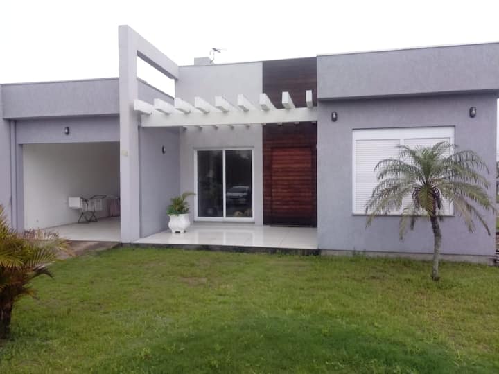 5 Min A Pé Até O Mar, Vista Para Praça Arborizada - Capão da Canoa