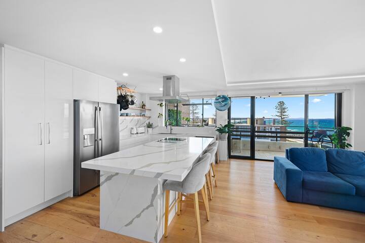 Beachfront luxury; ocean views gallery image 4