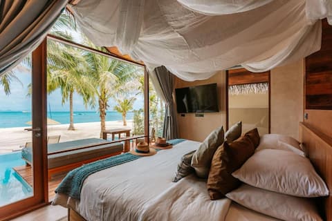 Sand Beachfront Pool Villa, 110sqm - Koh Lipe