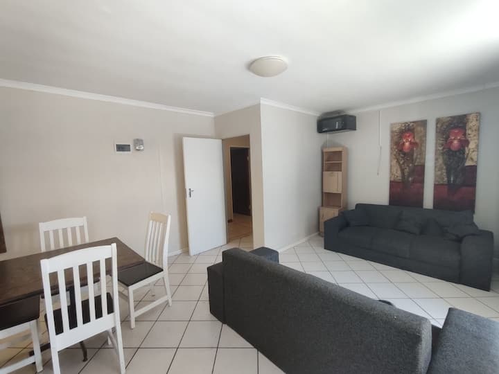 24 Bed House For Large Groups - Cape Town