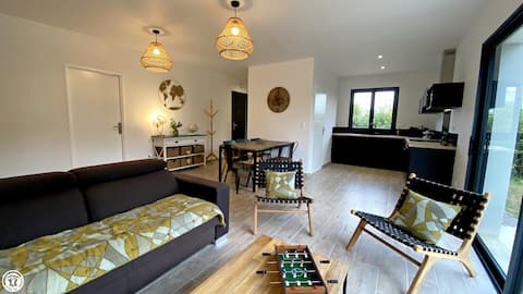 3 bedroom house-Parking-DU-CHU 2 steps away