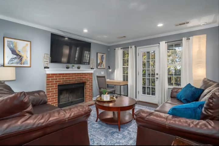 Chic Condo Retreat: Private Bliss 'N Birmingham! - Hoover, AL
