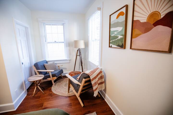 German Village Gem: Cozy Luxury & Hot Tub Haven gallery image 4