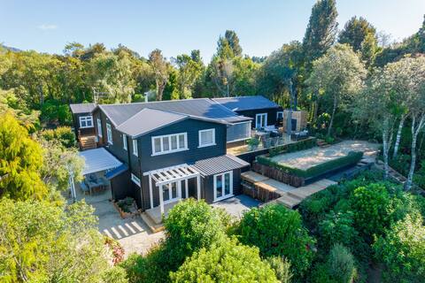 Te Whare Mōwai | Omori Lakehouse