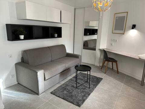 Fully equipped studio n1