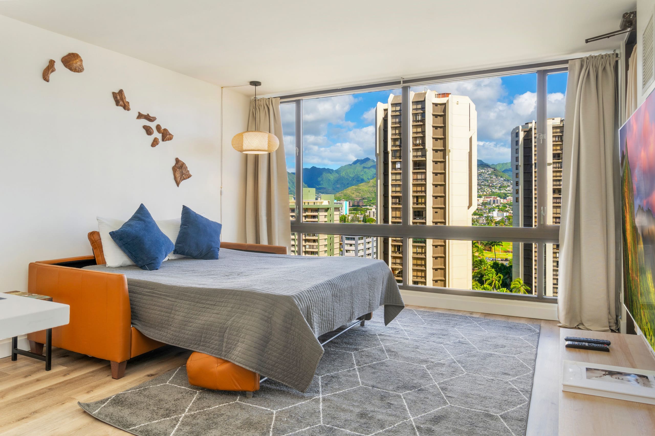 Free Parking • 2 Blocks to Waikiki Beach  - Image 3