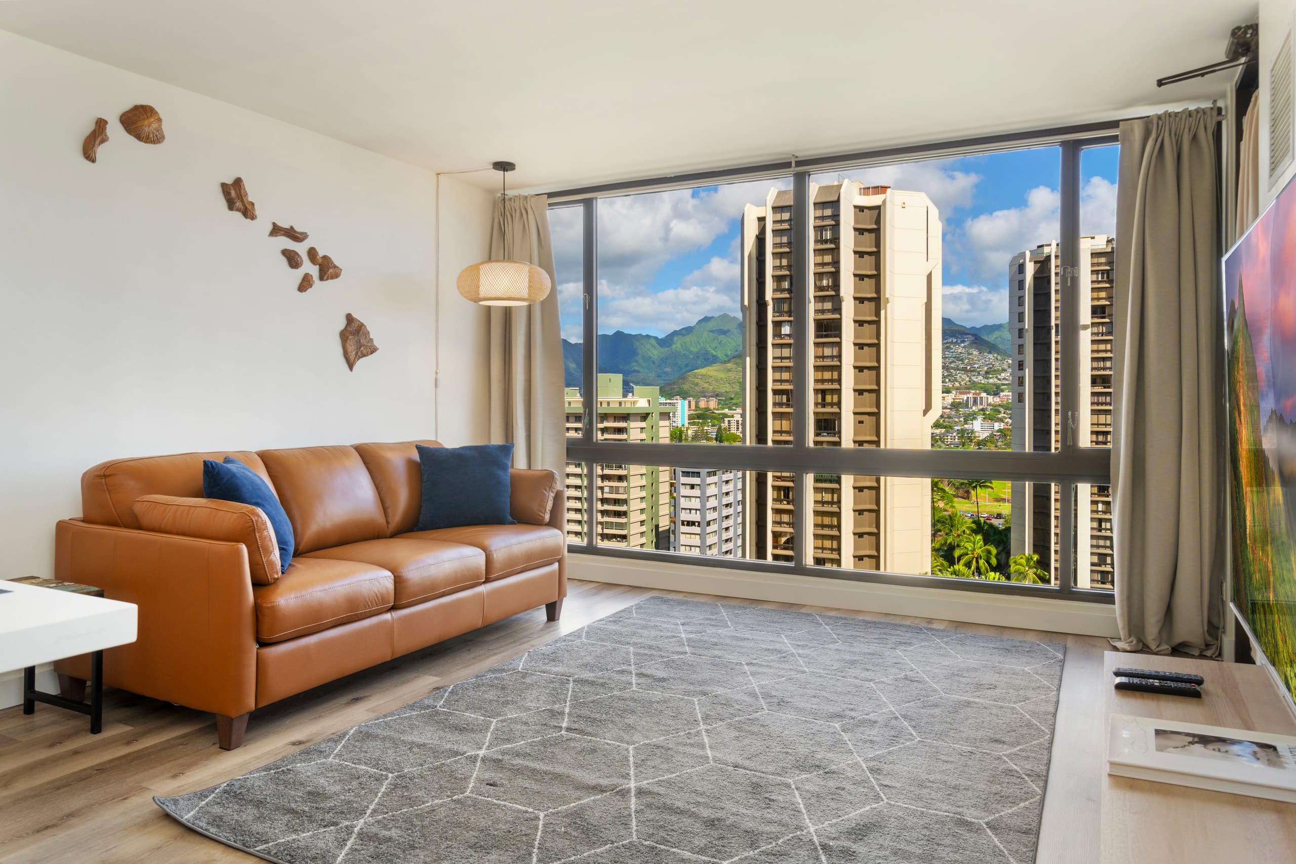 Free Parking • 2 Blocks to Waikiki Beach  - Image 2