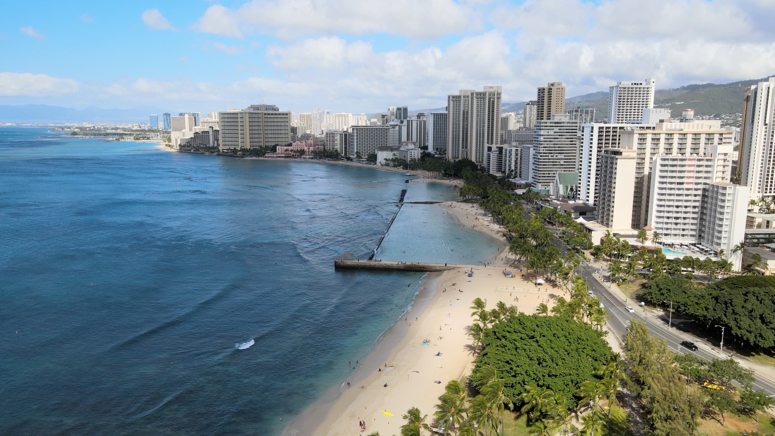 Condo in Honolulu · ★4.86 · 2 bedrooms · 3 beds · 2 baths - Image 26