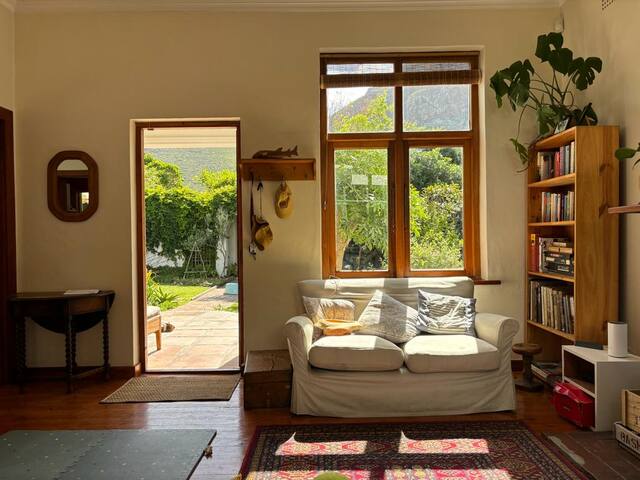 5 min walk to Muizenberg Beach gallery image 2