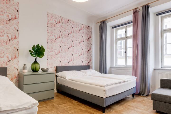 The central classy apartment gallery image 4