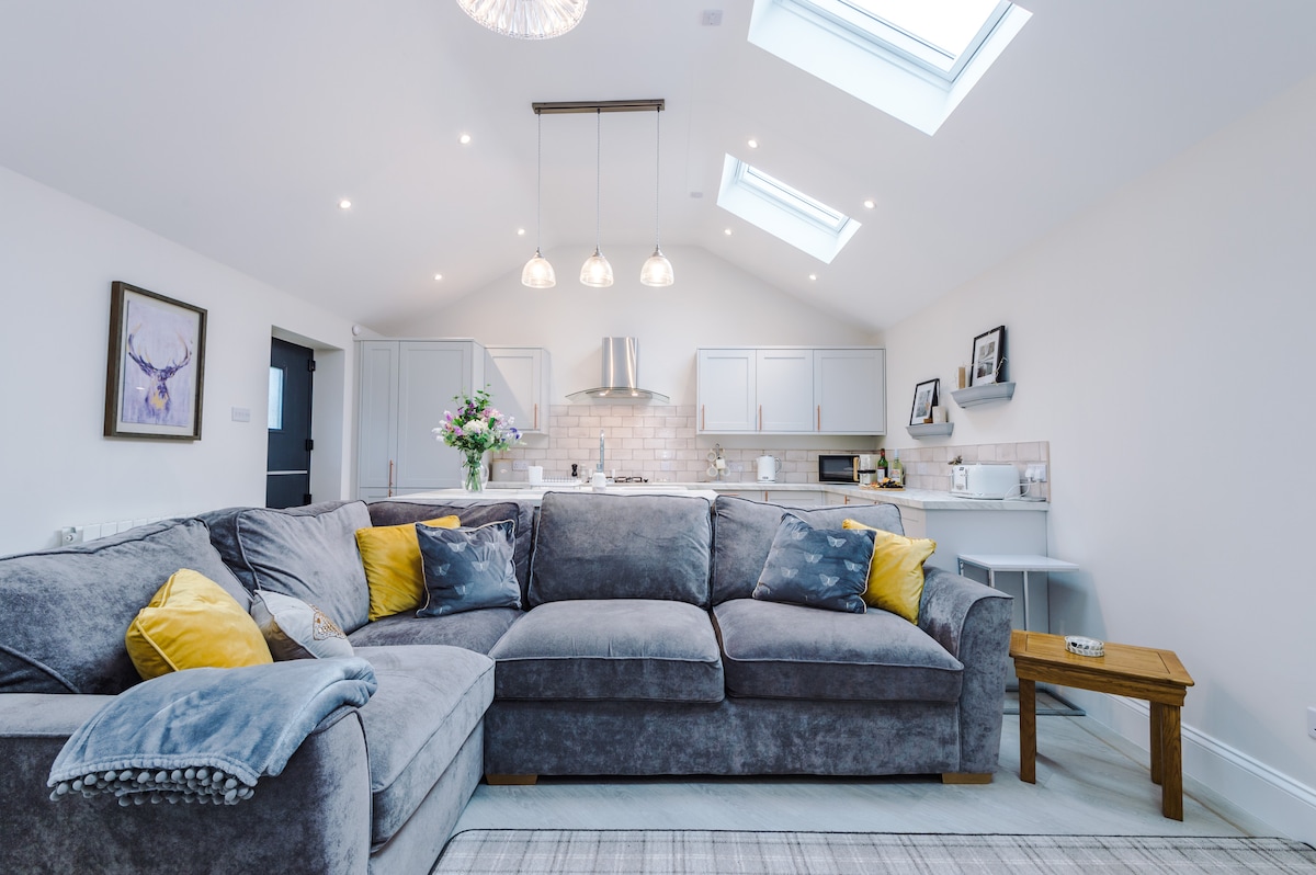 Top performing Airbnb: Elegant & Stylish 1-BR Lodge-Ideal for Work Stays in Lancashire