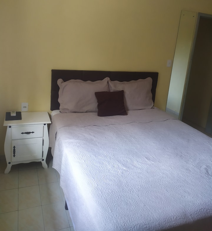 Cama box queen size.