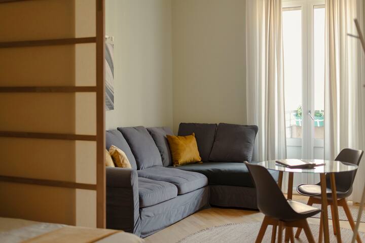 Bright Apartment near Duomo Square – 4 Guests gallery image 2